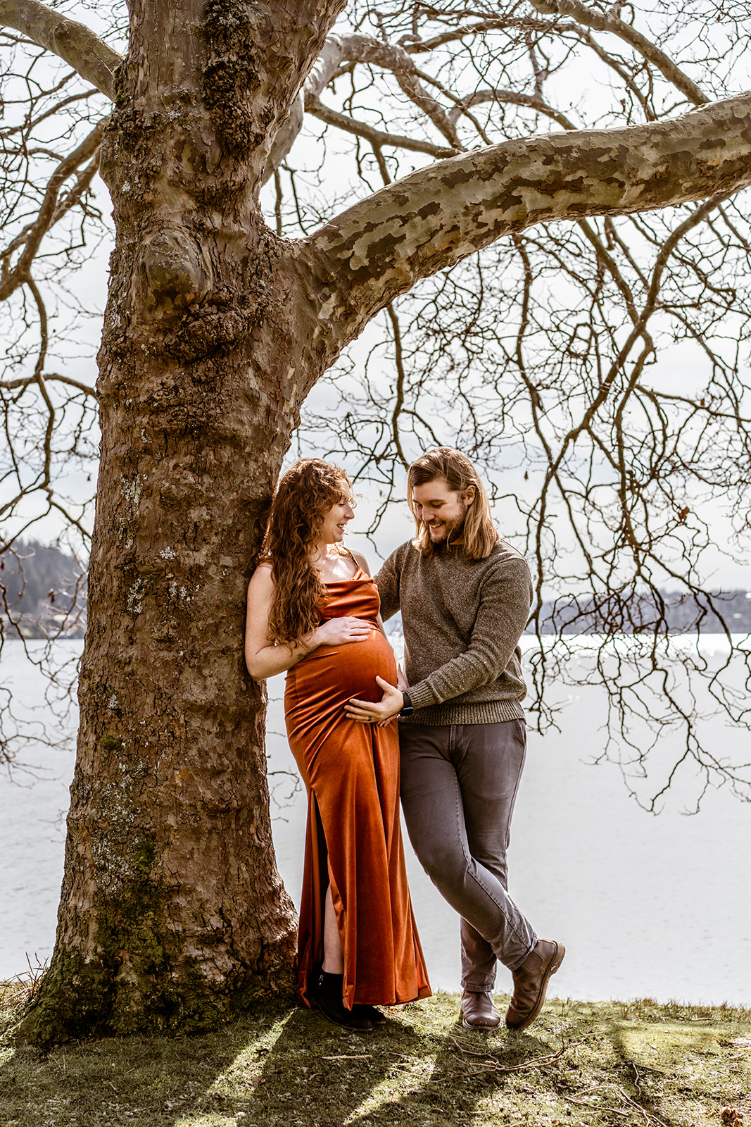 Seward Park maternity photoshoot in Seattle, WA
